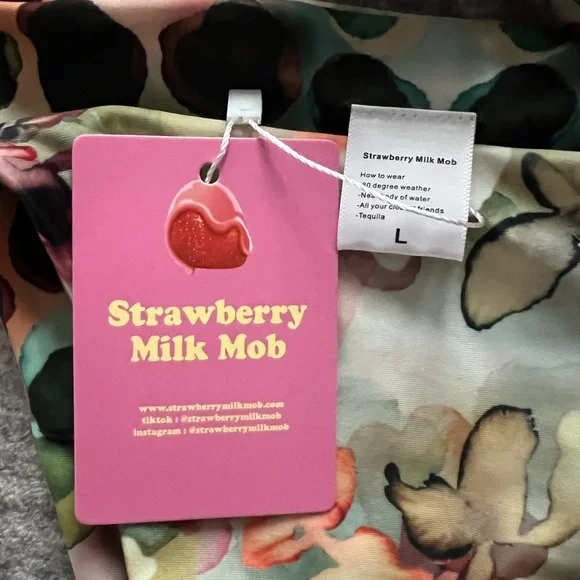 Strawberry Milk Mob Multicolor Floral Bikini - Picture 2 of 4